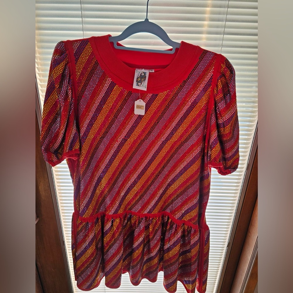 ✨QUEEN OF SPARKLES✨Size Extra Large (never worn) Selling for $200 obo